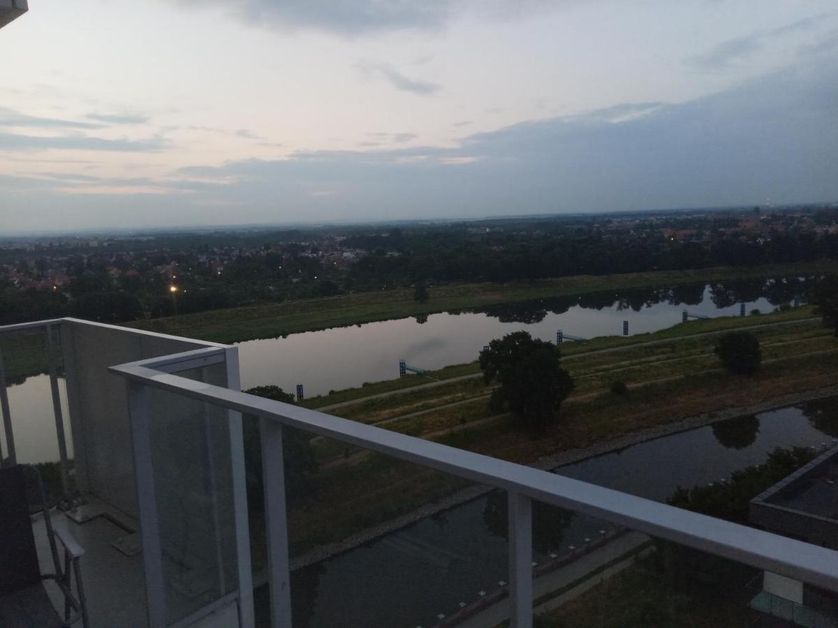 Wroclaw Penthouse Views Odra And City Center المظهر الخارجي الصورة